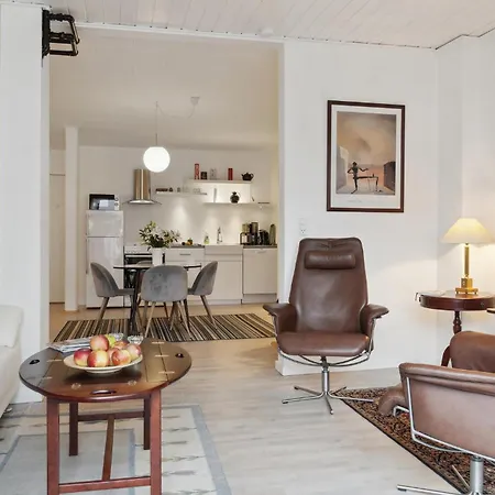 Apartment 1 Bedroom In