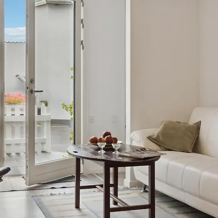 Apartment 1 Bedroom In