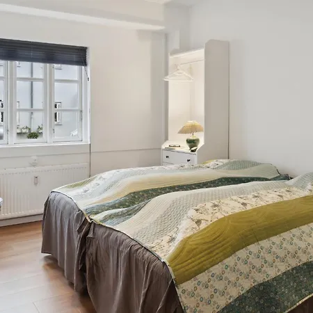 Apartment 1 Bedroom In *