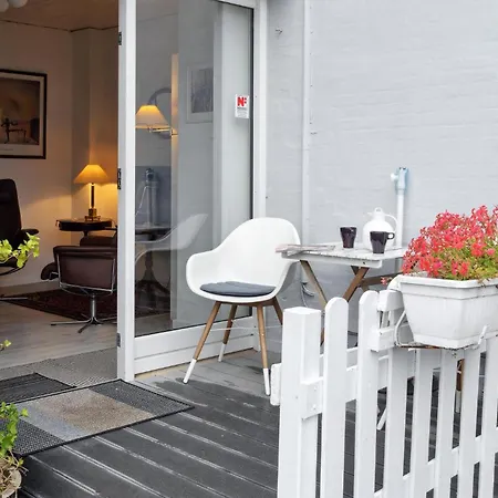 1 Bedroom In Apartment Stege